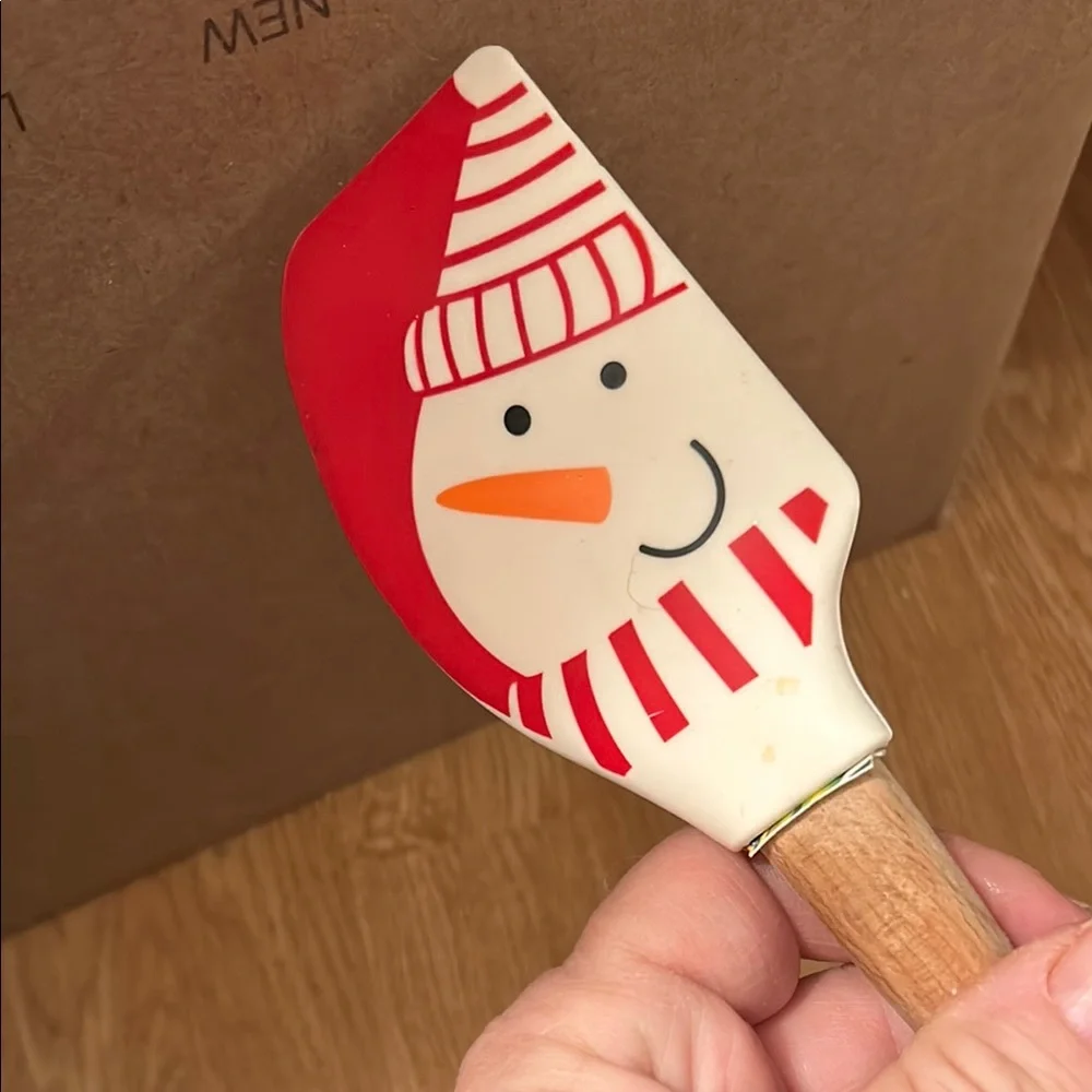 Sur La Table Silicone With Wood Handle Snowman Design Baking Spatula